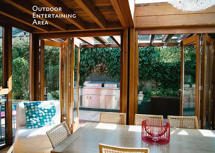Vakantiehuis Ferienvilla Glasnevin By Interhome *